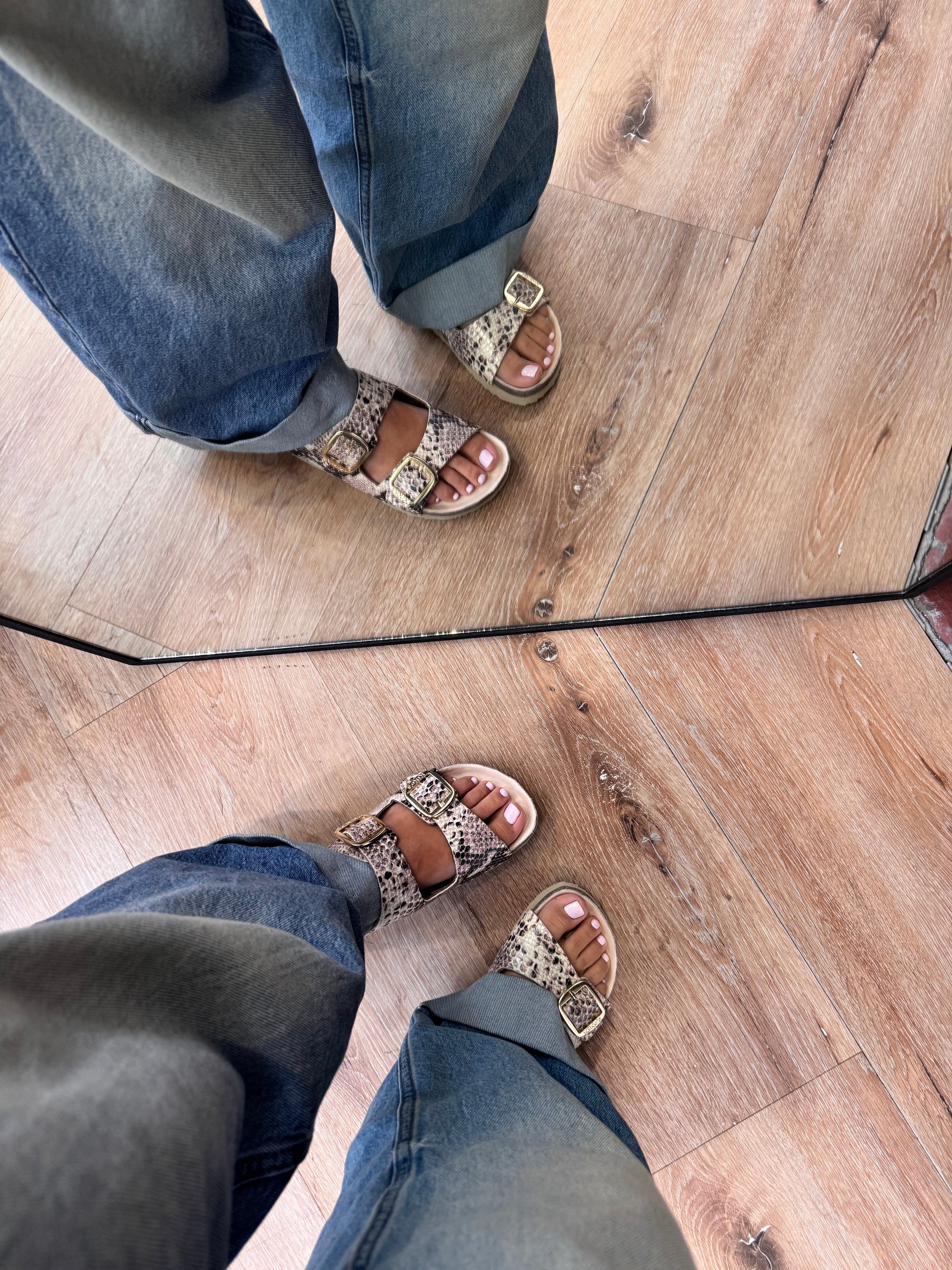 SANDALIA CLOVER reptil