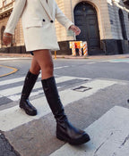 BOTA KIM CUERO NEGRO