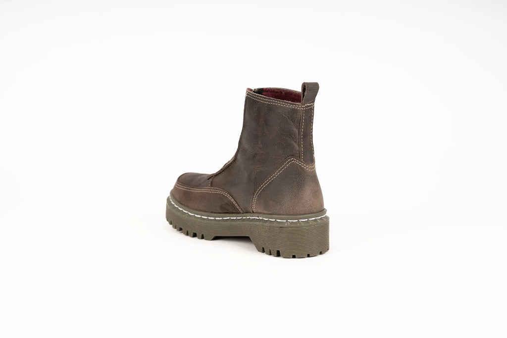 BOTA REBEL humo