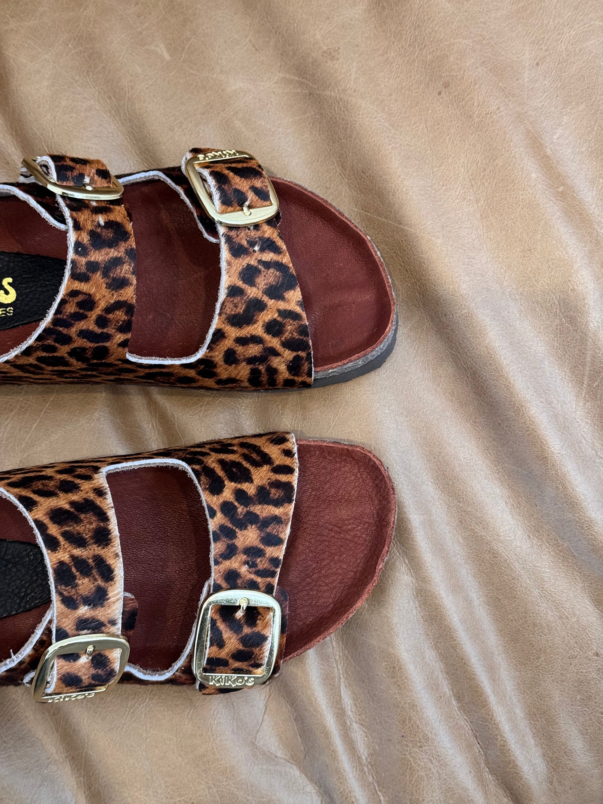 SANDALIA CLOVER 2 HEBILLAS ANIMAL PRINT