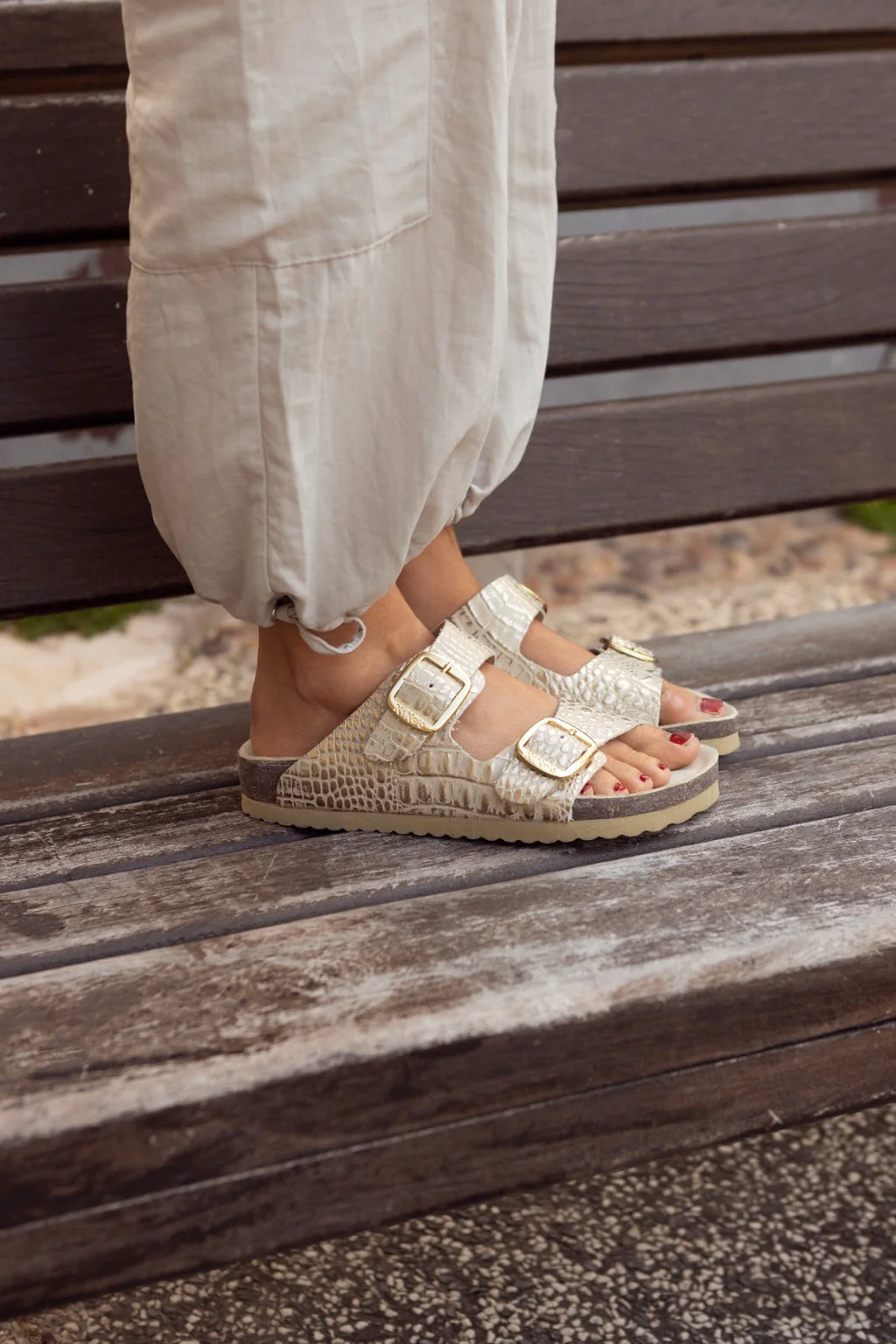 SANDALIA CLOVER COMBI NATU/ORO