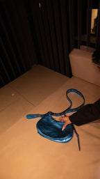 CARTERA JUANA METALIZADA AZUL