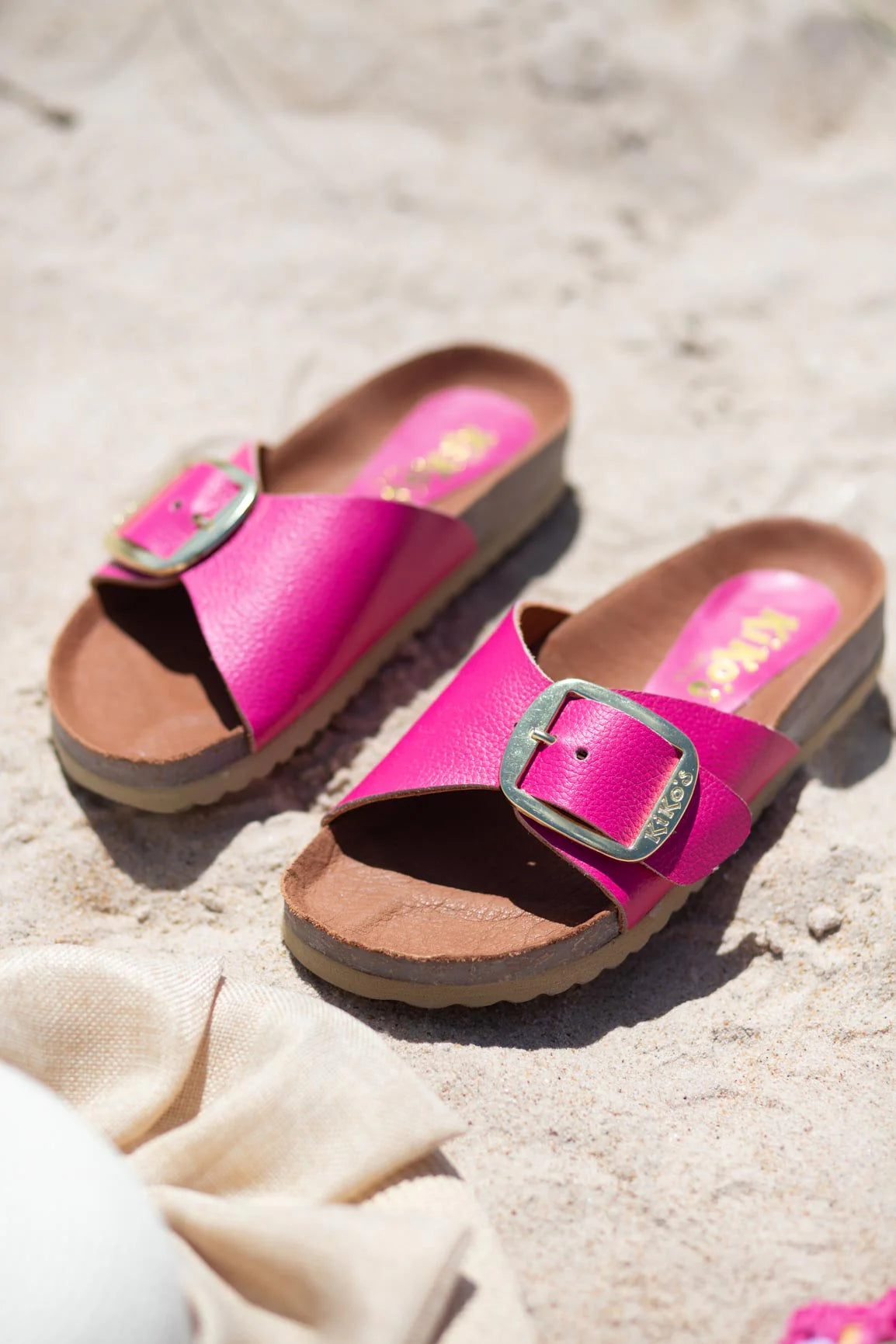 SANDALIA CLOVER 1 HEBILLA FUCSIA