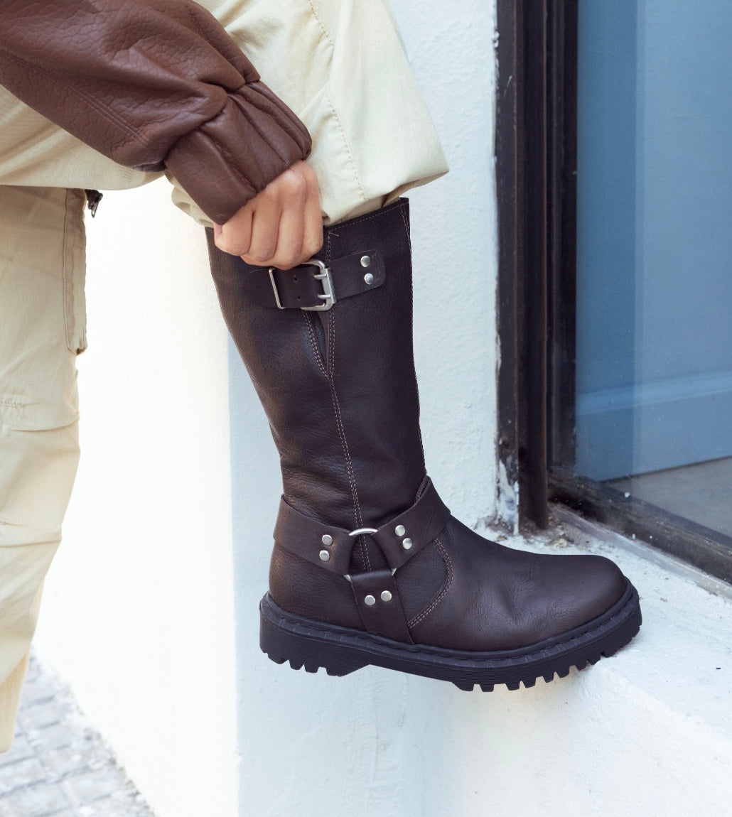 BOTA STRICKER